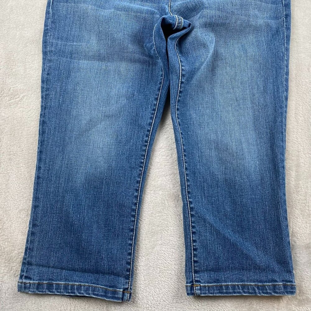 Chaps Womens Capri Jeans Size 8 Blue Denim Classic Fit Cotton Blend Straight Leg - Picture 8 of 15